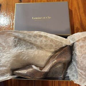 Louise et Cie Hermosah d’Orsay Pump Bronze 8.5M